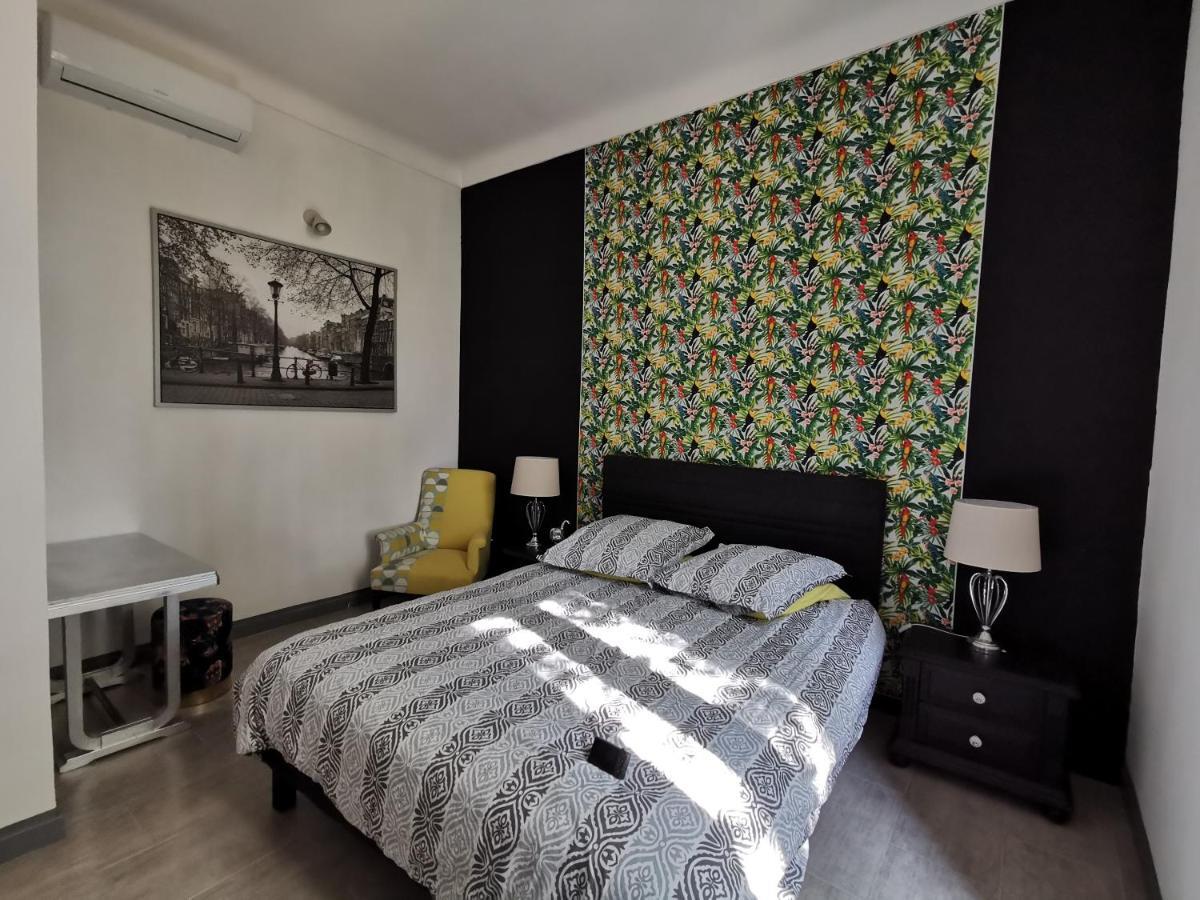 La Maison D Alys Cabannes Экстерьер фото